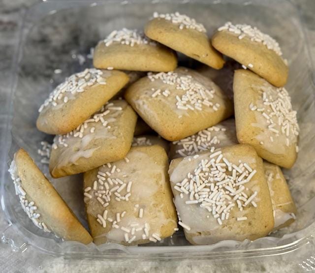 NYC Canoli Cookies 1/lbs Fresh Daily